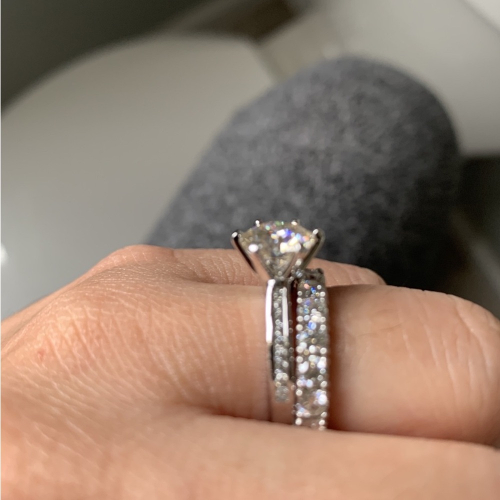 Lab Grown Elegant ring in 14kt white gold Ring 2.5 total carat weight - Picture 4 of 11